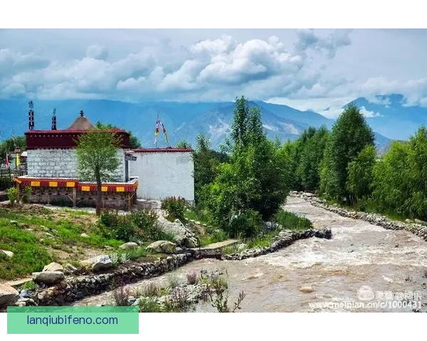 泽沃伦火车头至拜斯迪卡沿线探秘及周边风光全景导览